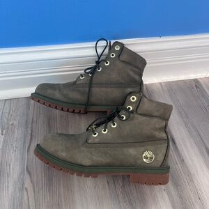 Timberland Olive green and gold hardware suede rare waterproof Leather Boots